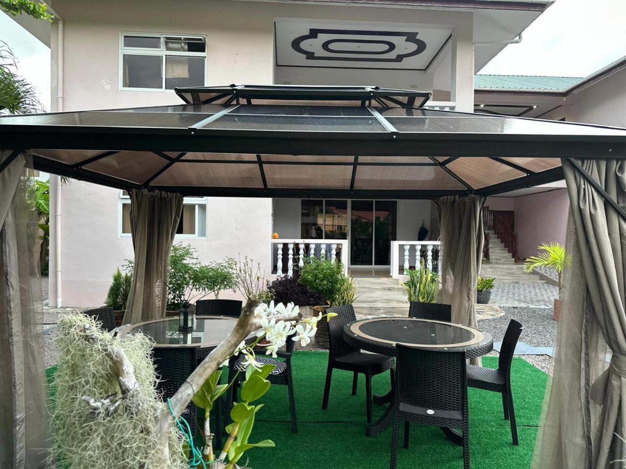 Mokara Holiday Apartment Anse Royale Exterior foto